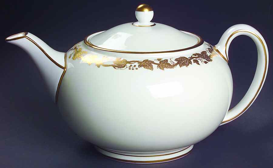 Whitehall (Cream Rim) Teapot & Lid by Wedgwood-1