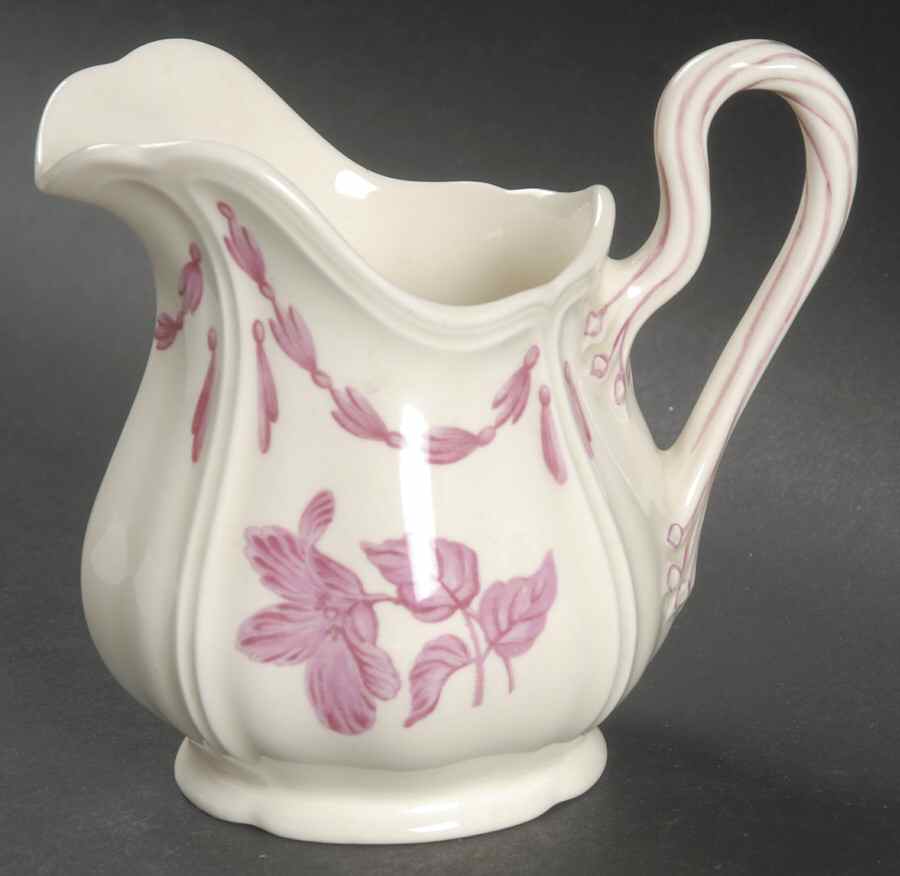 Williamsburg Husk Creamer by Wedgwood-1