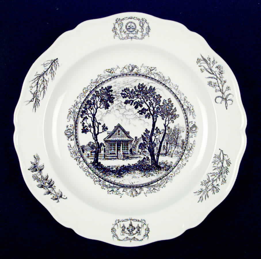 Williamsburg Virginia Dinner Plate by Wedgwood-1