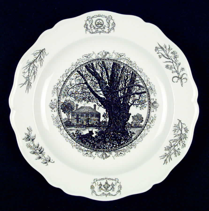 Williamsburg Virginia Dinner Plate by Wedgwood-1