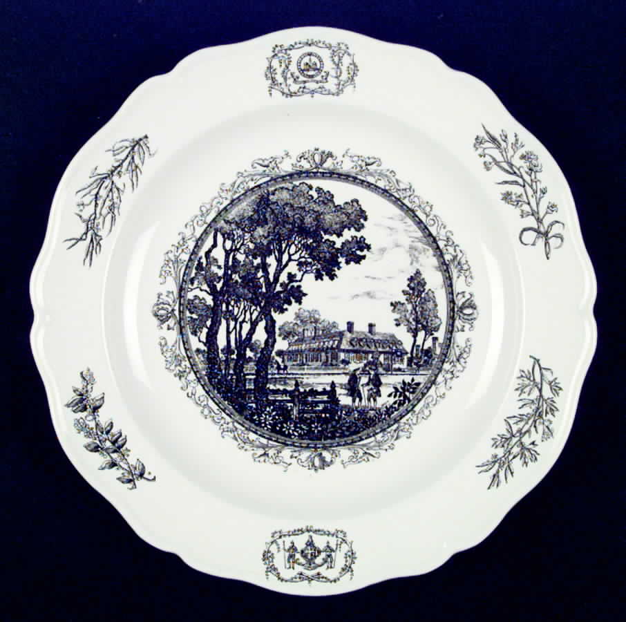 Williamsburg Virginia Dinner Plate by Wedgwood-1
