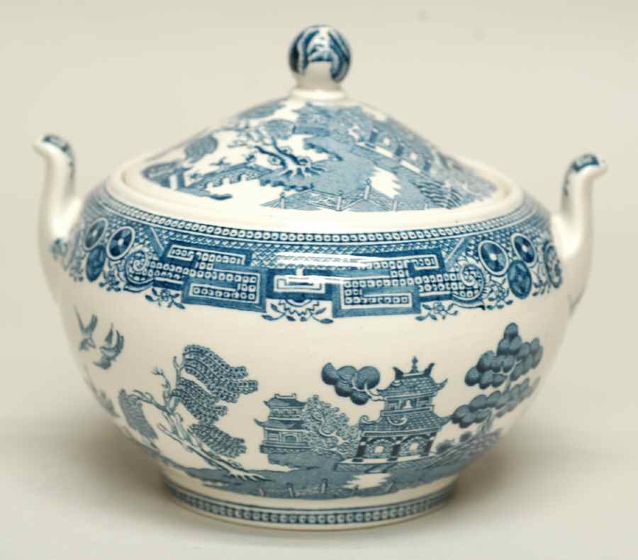 Willow Blue (Newer, Smooth) Sugar Bowl & Lid by Wedgwood-1