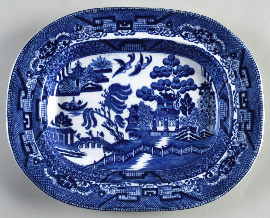 Willow Blue (Older, Smooth) 11" Oval Serving Platter by Wedgwood-1