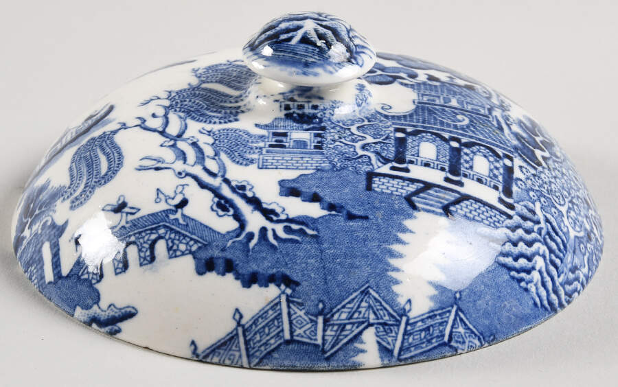 Willow Blue (Older, Smooth) Lid for Soap Box with Strainer by Wedgwood-1