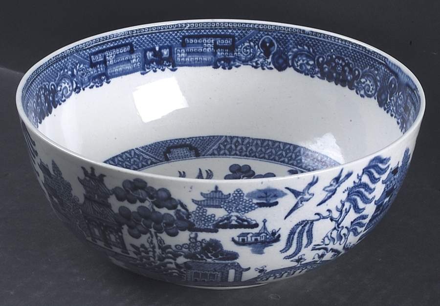 Willow Blue (Older, Smooth) 7" Round Vegetable Bowl by Wedgwood-1