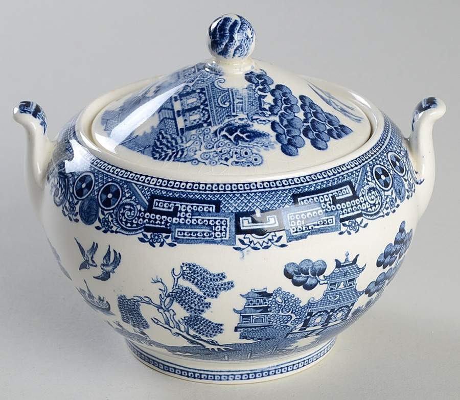 Willow Blue (Older, Smooth) Sugar Bowl & Lid by Wedgwood-1