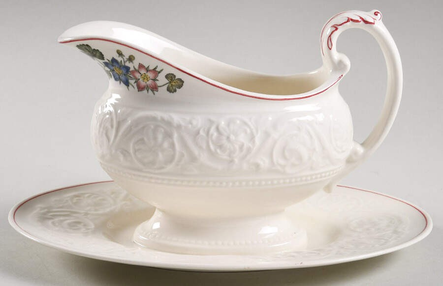 Winchester Gravy Boat with Attached Underplate by Wedgwood-1