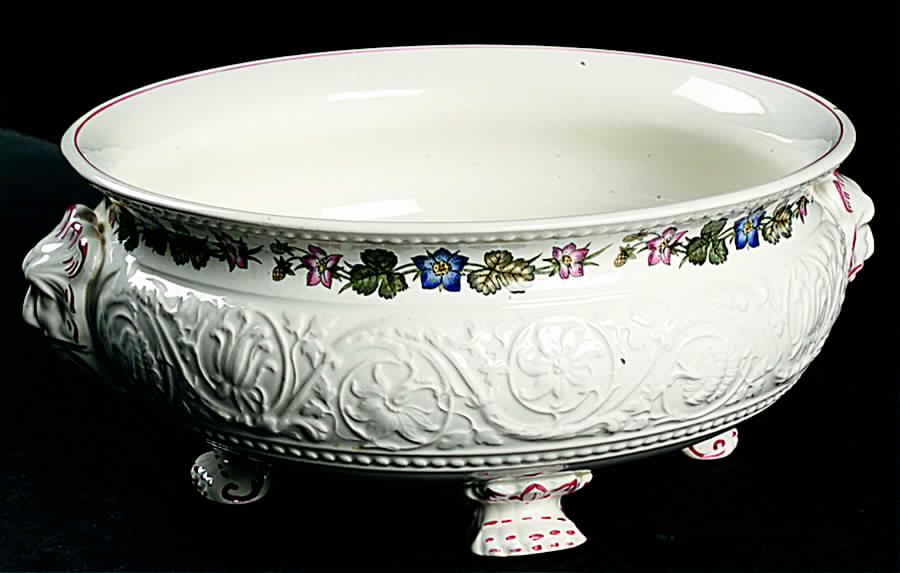 Winchester Face Embossed 4-Toed Centerpiece by Wedgwood-1