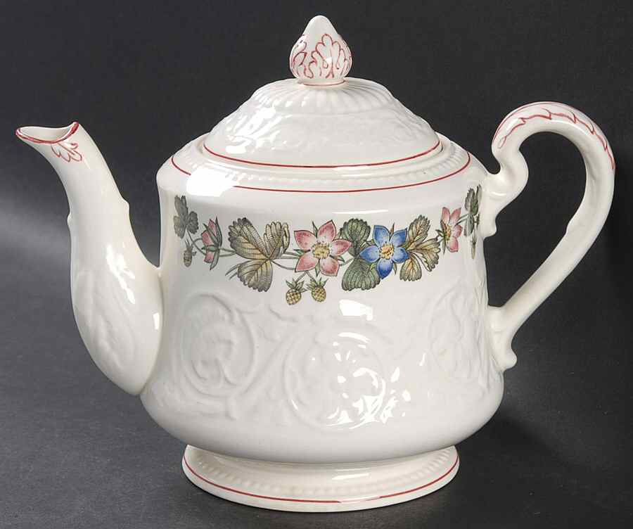Winchester Teapot & Lid by Wedgwood-1