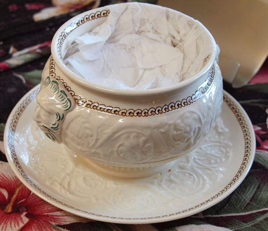 Windermere Multicolor Open Sauce Boat by Wedgwood-1