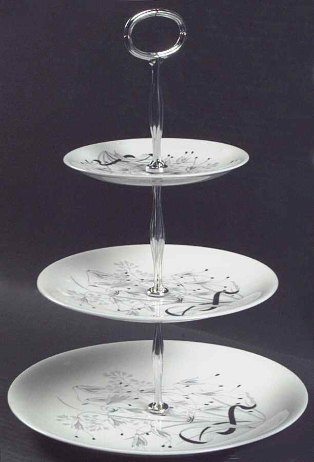 Wild Oats Bone China 13 7/8"-14 1/4" 3-Tiered Serving Tray(DP,SP,BB) HC by Wedgwood-1