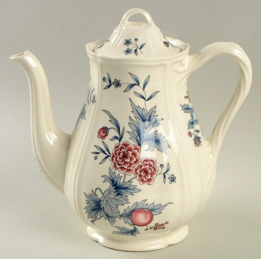 Williamsburg Potpourri Coffee Pot & Lid by Wedgwood-1