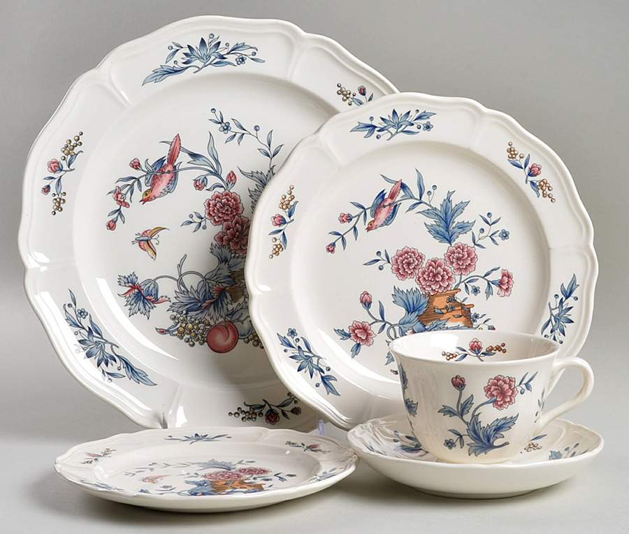 Williamsburg Potpourri 5 Piece Place Setting by Wedgwood-1