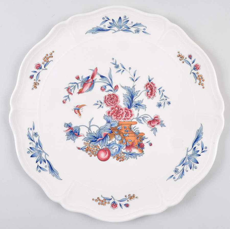 Williamsburg Potpourri Cake Plate by Wedgwood-1