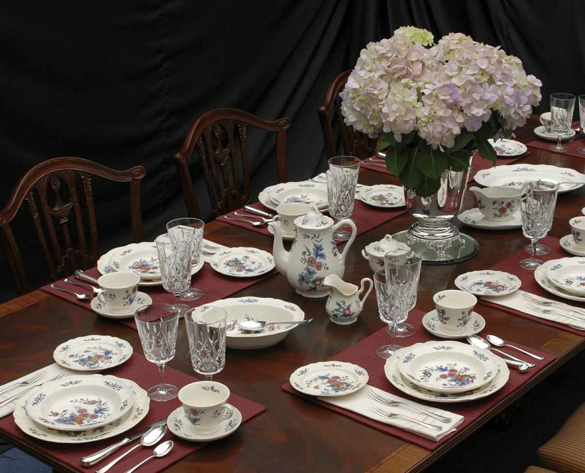 Williamsburg Potpourri 57 Piece Estate Set by Wedgwood-1