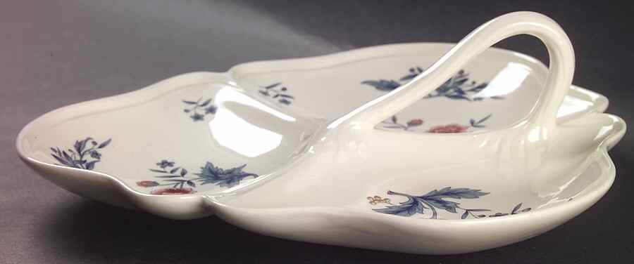 Williamsburg Potpourri 3-Part Relish by Wedgwood-1