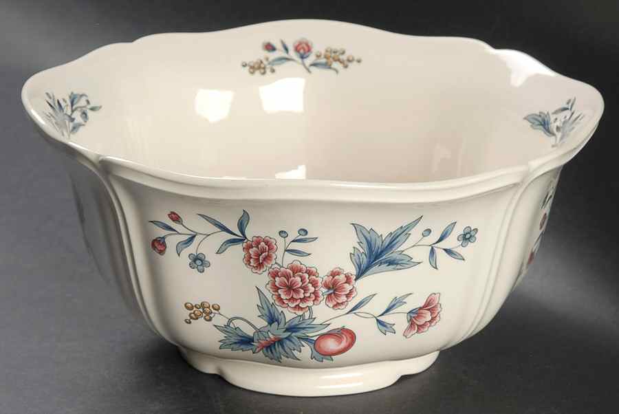 Williamsburg Potpourri 9" Salad Serving Bowl by Wedgwood-1