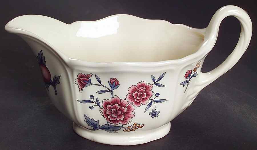 Williamsburg Potpourri Gravy Boat by Wedgwood-1