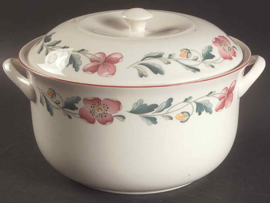 Wild Poppy 2 Qt Round Covered Casserole by Wedgwood-1