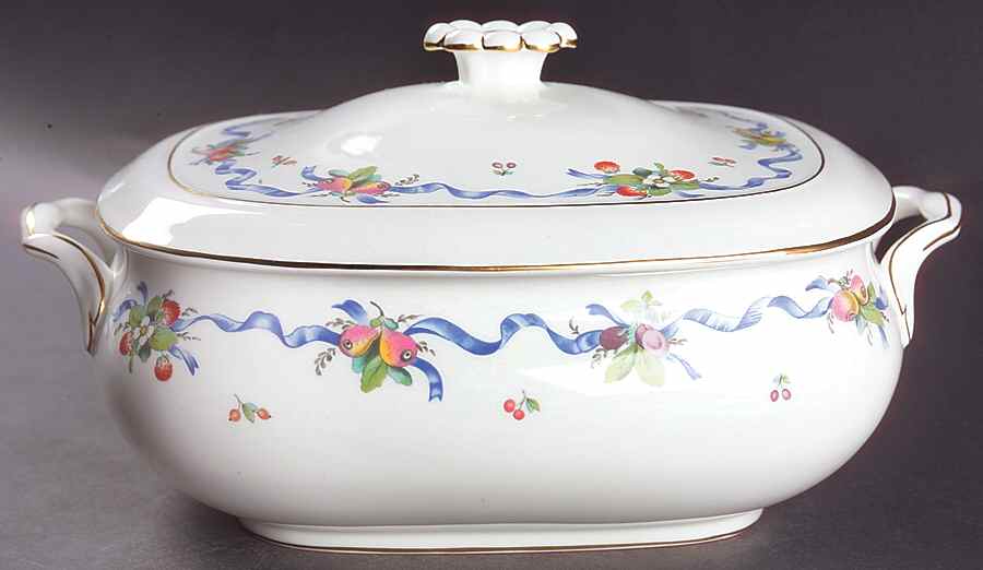 Williamsburg Ribbon Oval Covered Vegetable by Wedgwood-1