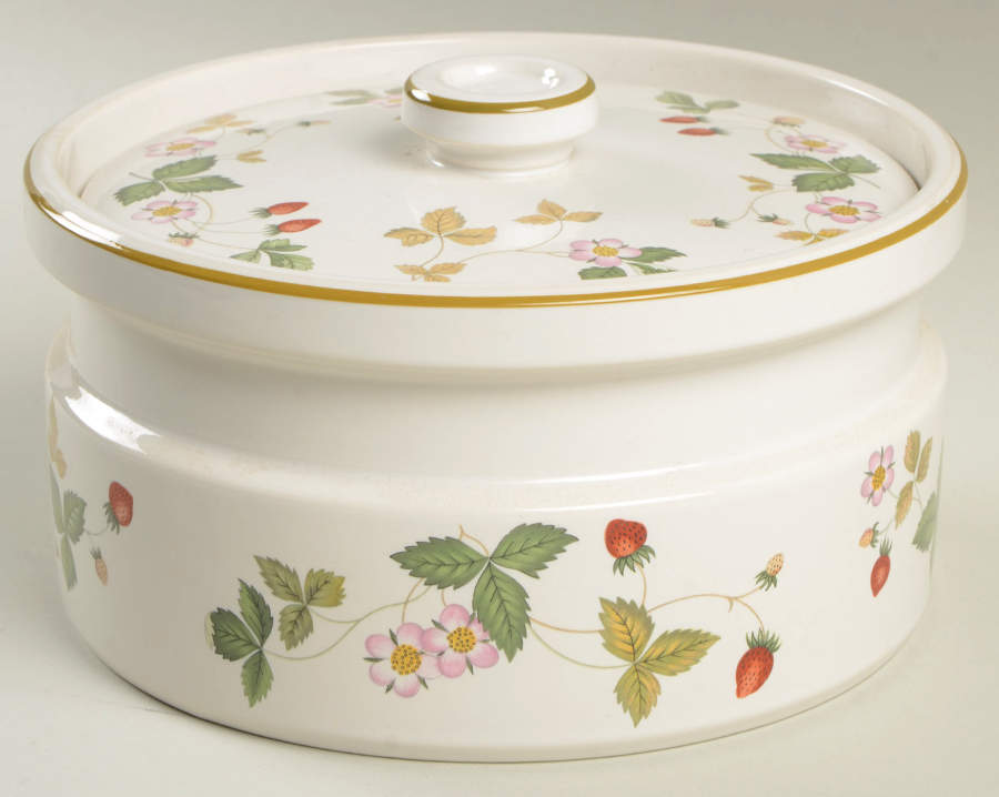 Wild Strawberry (Bone & Oven To Table) 1.5 Qt Round Covered Casserole by Wedgwood-1
