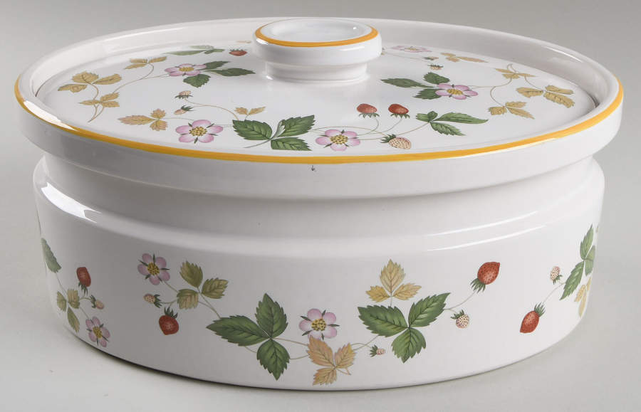 Wild Strawberry (Bone & Oven To Table) 2.5 Quart Oval Covered Casserole by Wedgwood-1