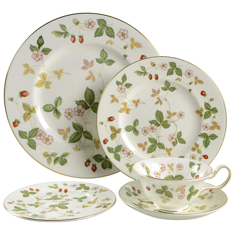 Wild Strawberry (Bone & Oven To Table) 40 Piece Estate Set by Wedgwood-1