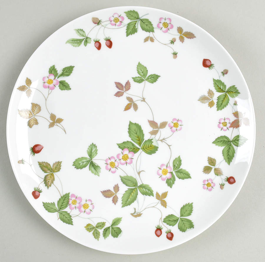 Wild Strawberry (Bone & Oven To Table) Coupe Luncheon Plate by Wedgwood-1
