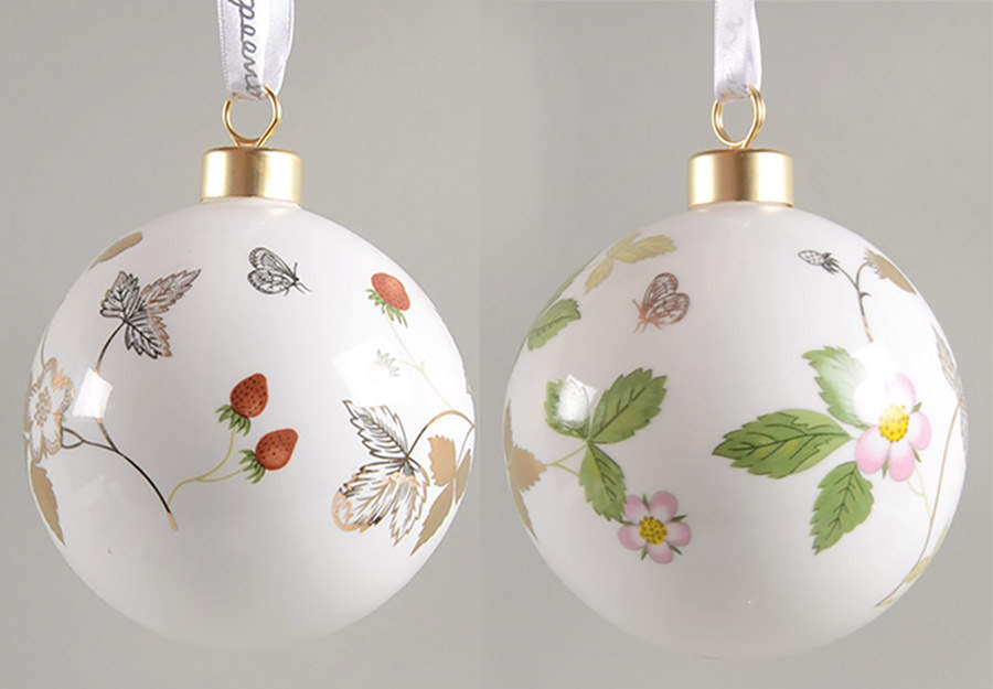Wild Strawberry (Bone & Oven To Table) (Set of 2) Ornaments by Wedgwood-1