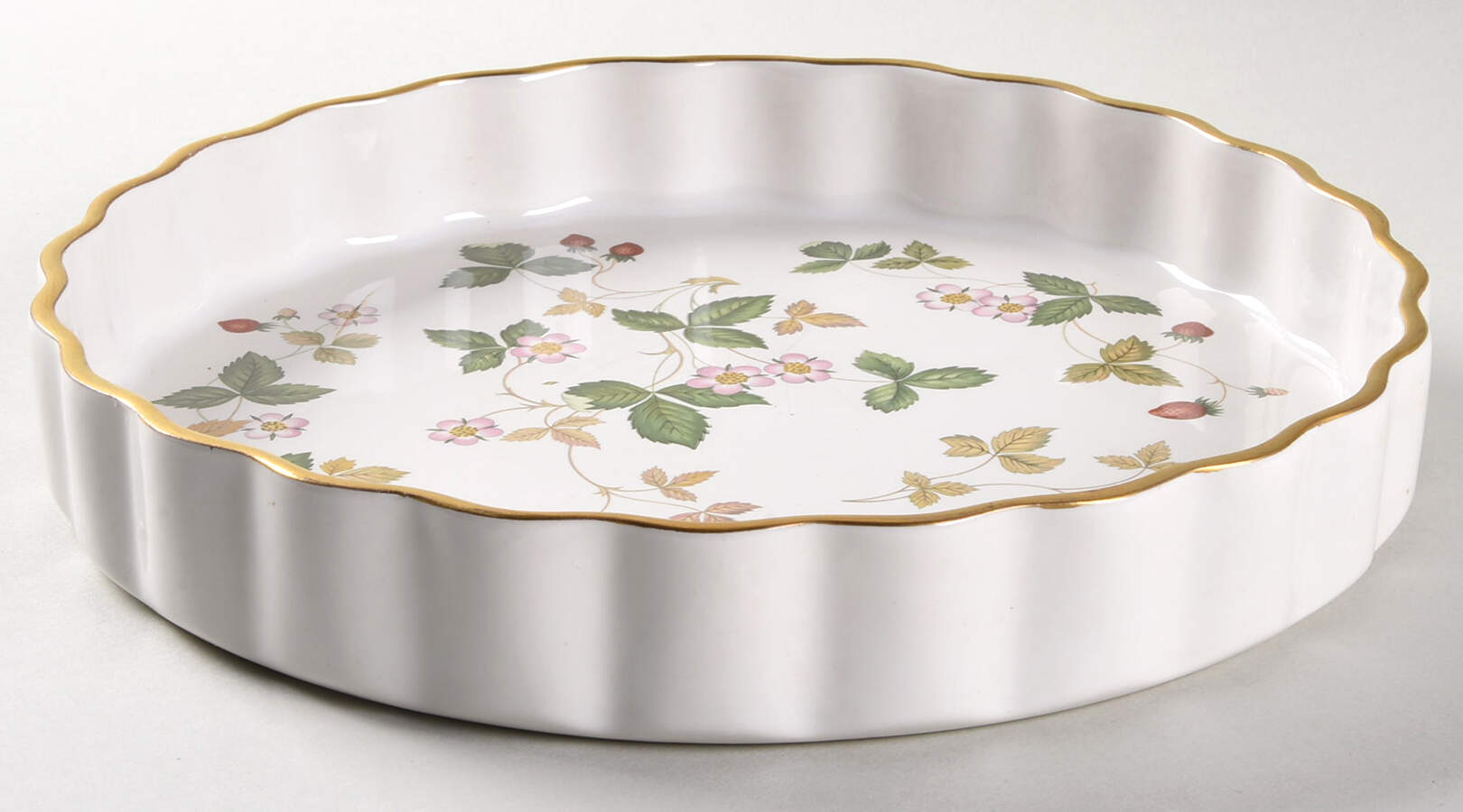 Wild Strawberry (Bone & Oven To Table) 9" Quiche by Wedgwood-1