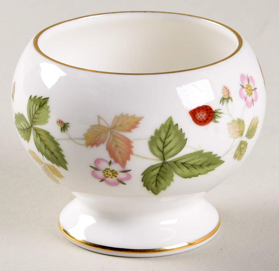 Wild Strawberry (Bone & Oven To Table) Rose Bowl by Wedgwood-1