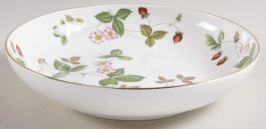 Wild Strawberry (Bone & Oven To Table) 9" Individual Pasta Bowl by Wedgwood-1