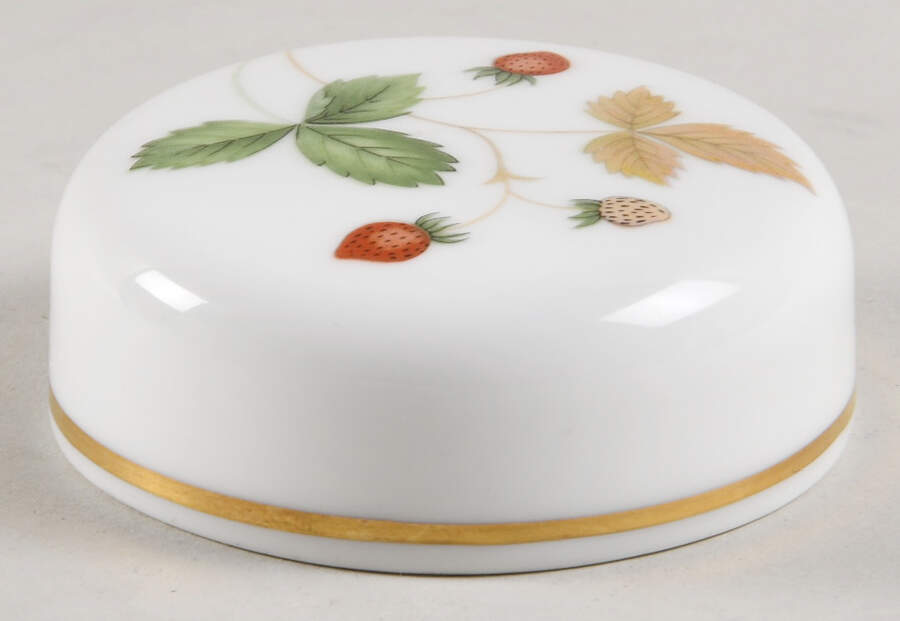 Wild Strawberry (Bone & Oven To Table) Lid for Small Ginger Jar by Wedgwood-1