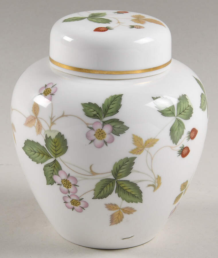 Wild Strawberry (Bone & Oven To Table) Small Ginger Jar & Lid by Wedgwood-1