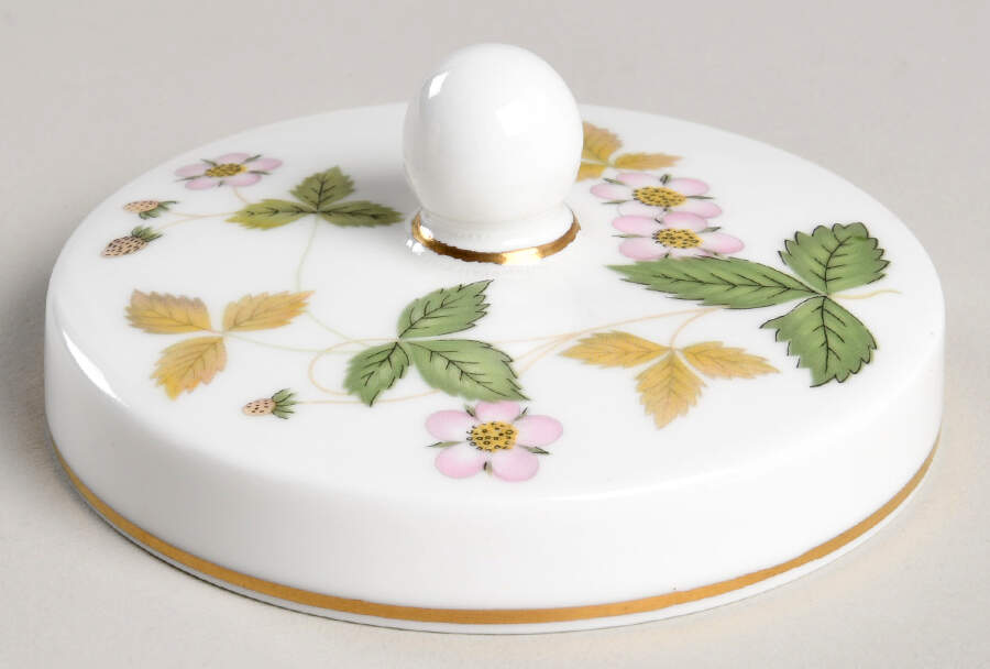Wild Strawberry (Bone & Oven To Table) Lid for Candy Jar by Wedgwood-1