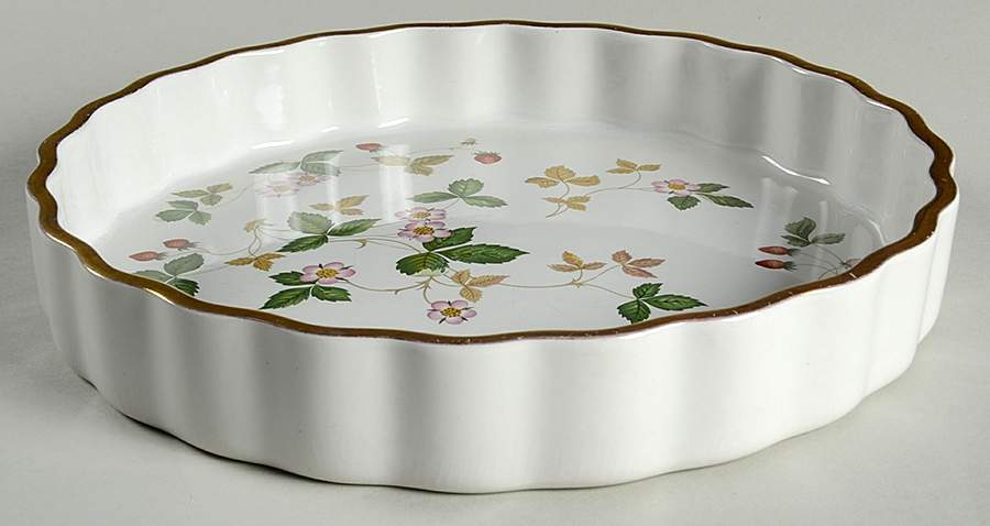 Wild Strawberry (Bone & Oven To Table) 10" Quiche by Wedgwood-1