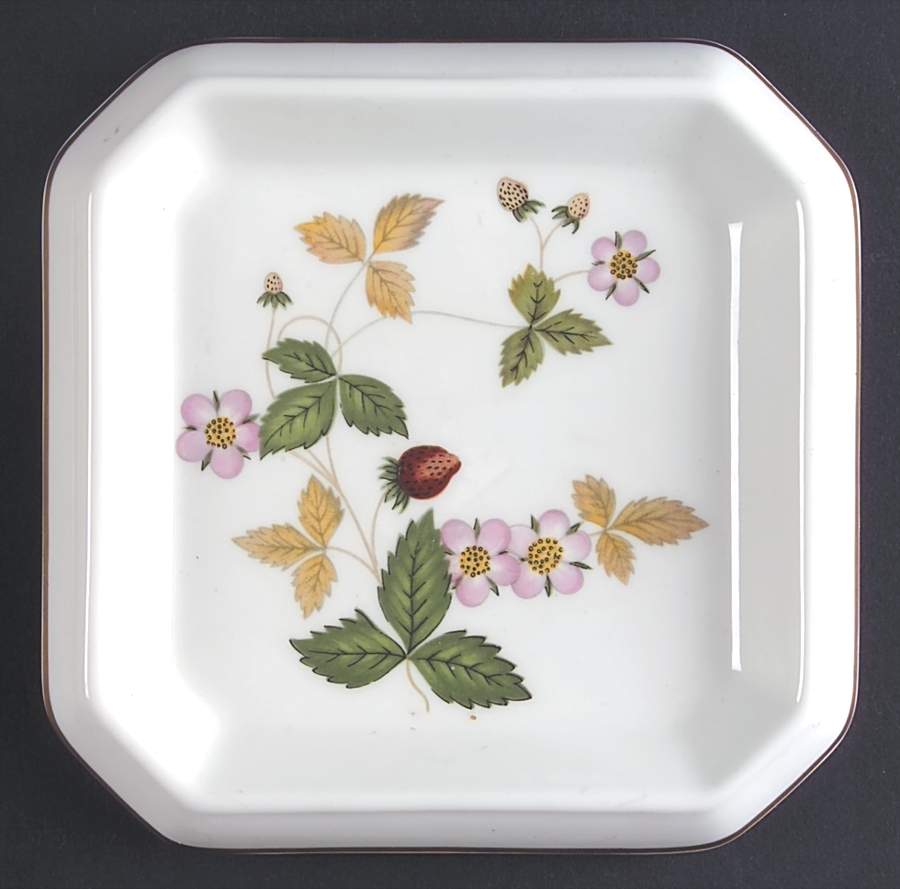 Wild Strawberry (Bone & Oven To Table) 4" Square Sweet Meat by Wedgwood-1