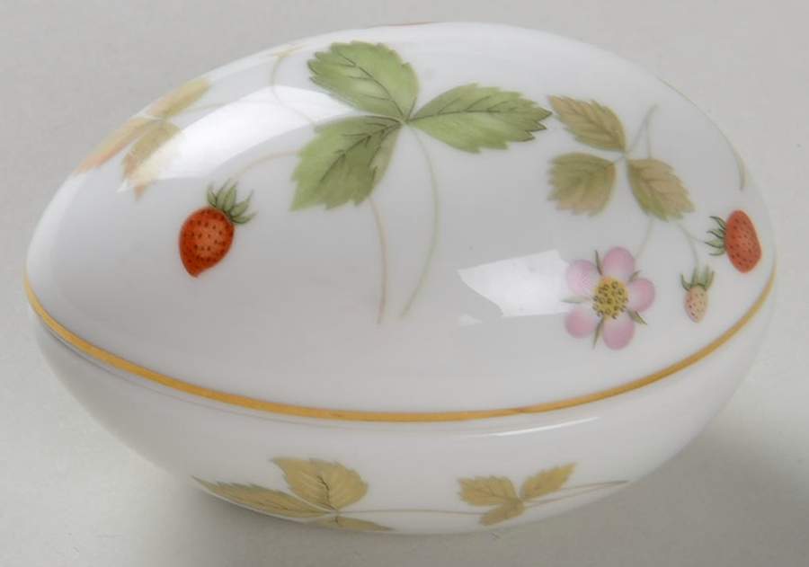 Wild Strawberry (Bone & Oven To Table) 2" Egg Box & Lid by Wedgwood-1