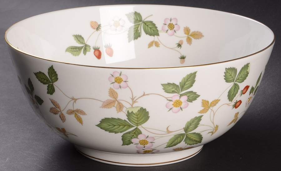 Wild Strawberry (Bone & Oven To Table) 9" Salad Serving Bowl by Wedgwood-1