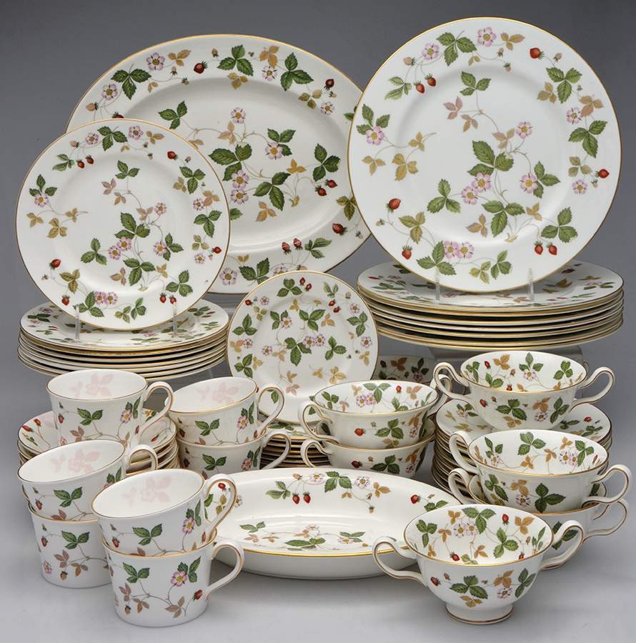 Wild Strawberry (Bone & Oven To Table) 58 Piece Estate Set by Wedgwood-1