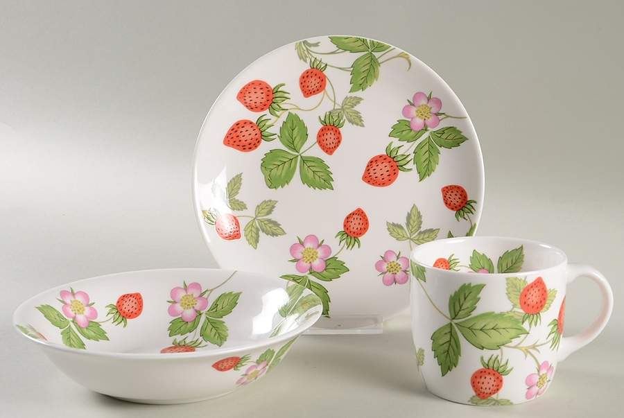 Wild Strawberry (Bone & Oven To Table) (3 Piece) Child's Set by Wedgwood-1