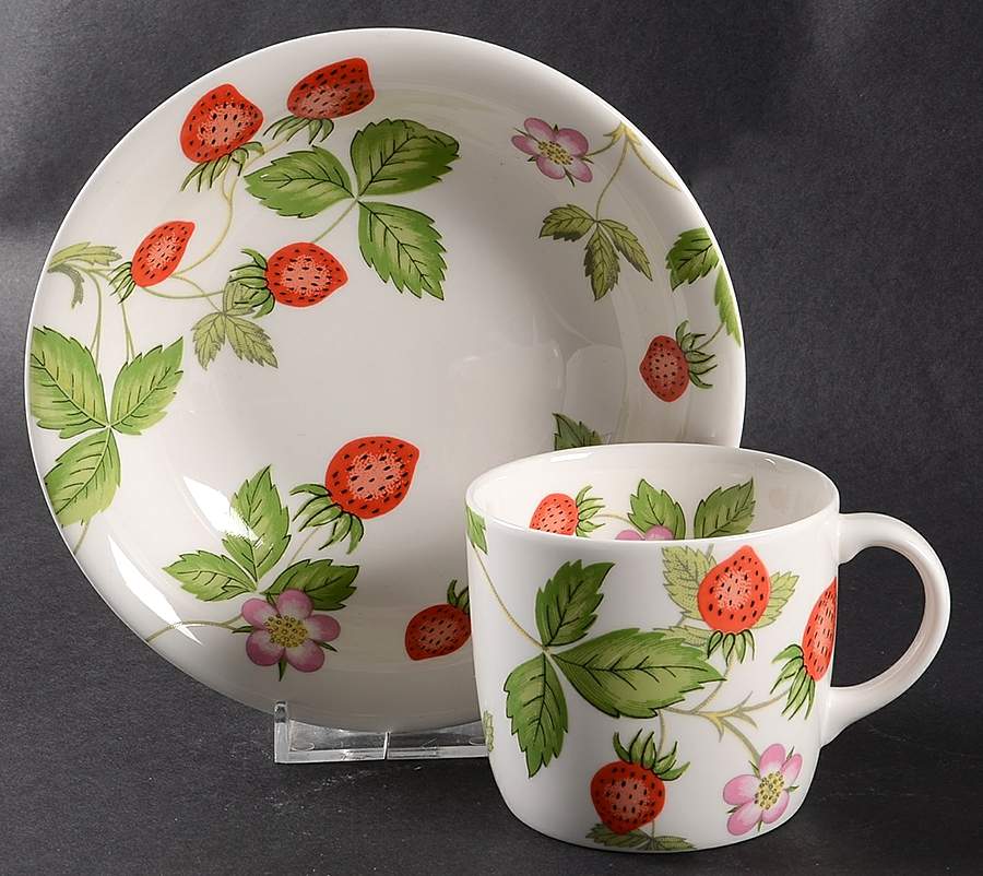 Wild Strawberry (Bone & Oven To Table) (2 Piece) Child's Set by Wedgwood-1