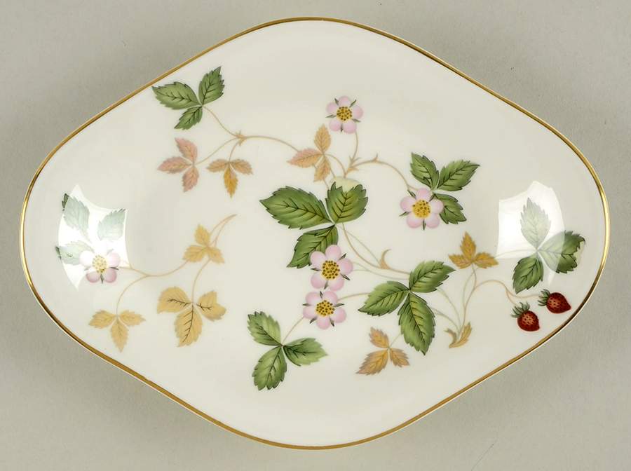 Wild Strawberry (Bone & Oven To Table) Pickle Dish by Wedgwood-1