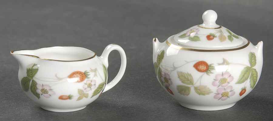 Wild Strawberry (Bone & Oven To Table) Miniature Creamer and Sugar with Lid Set by Wedgwood-1