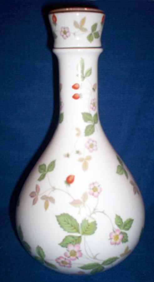 Wild Strawberry (Bone & Oven To Table) Decanter and Stopper by Wedgwood-1