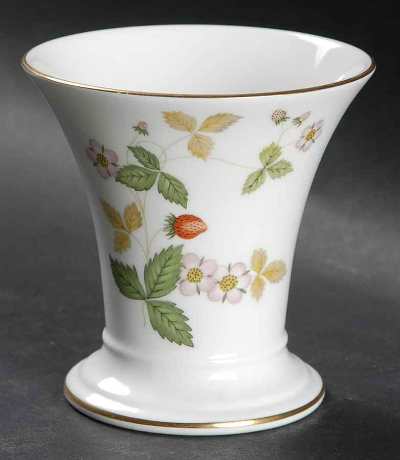 Wild Strawberry (Bone & Oven To Table) Posey Pot by Wedgwood-1