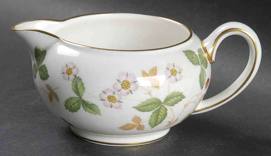 Wedgwood Wild Strawberry Creamer - Fine Bone China, 5.5 Oz, 22K Gold Band, Dishwasher Safe