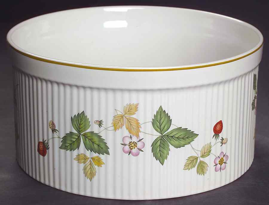 Wild Strawberry (Bone & Oven To Table) 7" Souffle by Wedgwood-1