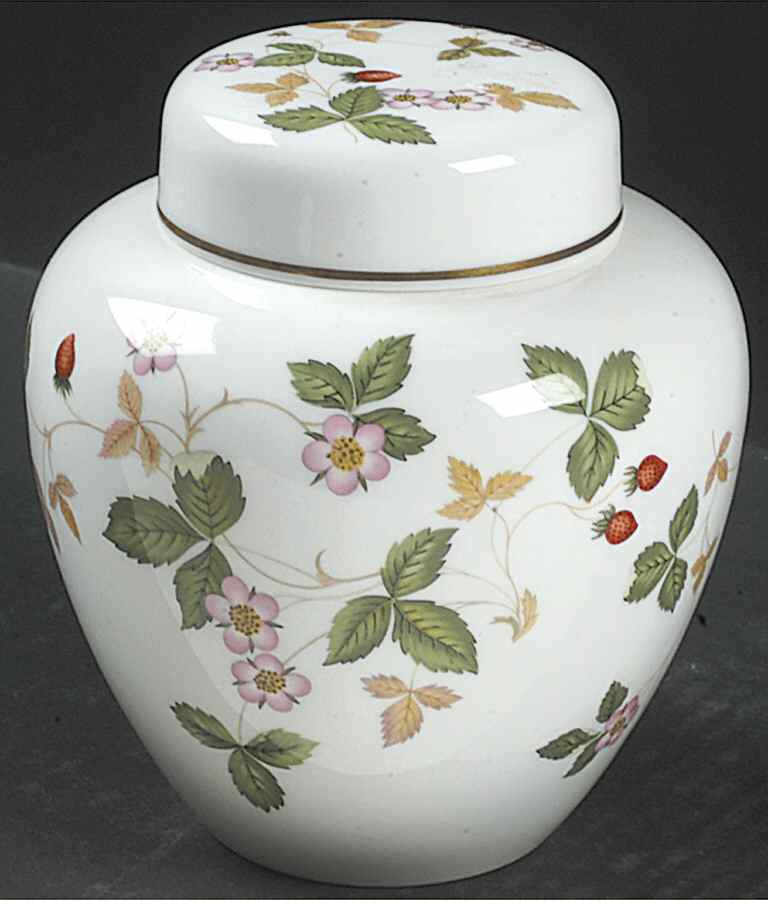 Wild Strawberry (Bone & Oven To Table) Medium Ginger Jar & Lid by Wedgwood-1