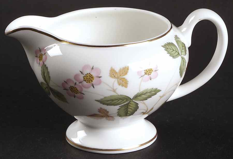Wild Strawberry (Bone & Oven To Table) Leigh Shape Mini Creamer by Wedgwood-1